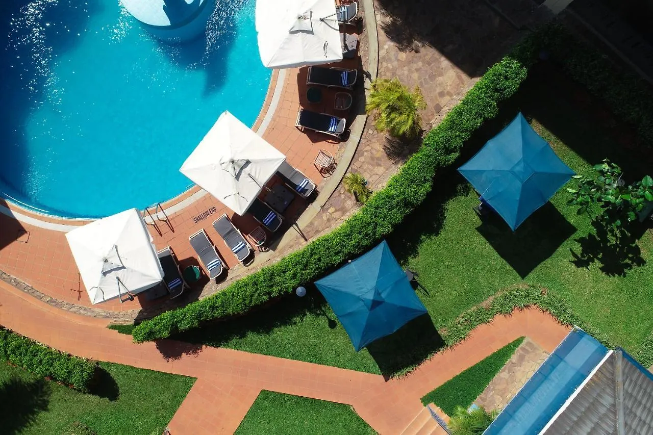 Dolphin Suites Kampala 3*,